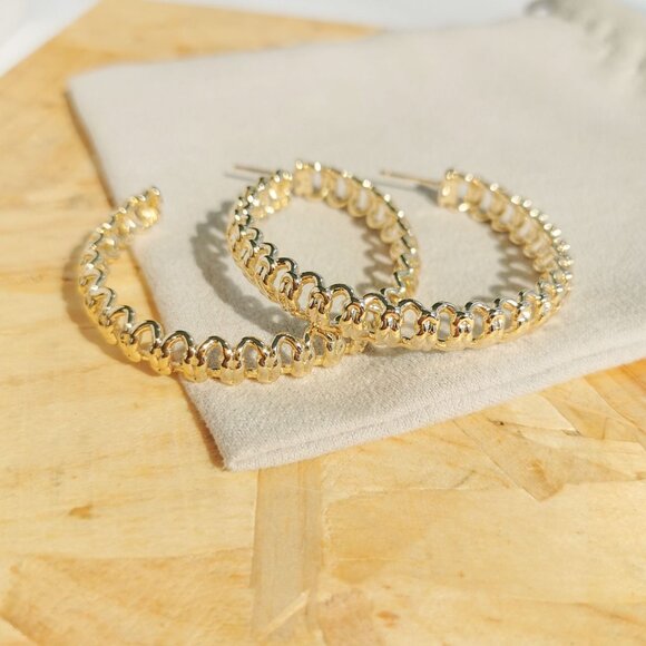 NEW Kendra Scott Fallyn Hoop Earrings Gold - Picture 3 of 3